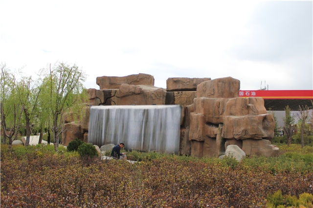 拉薩娘熱路格?；ü珗@